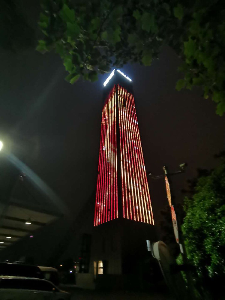 西奥电梯楼体亮化项目